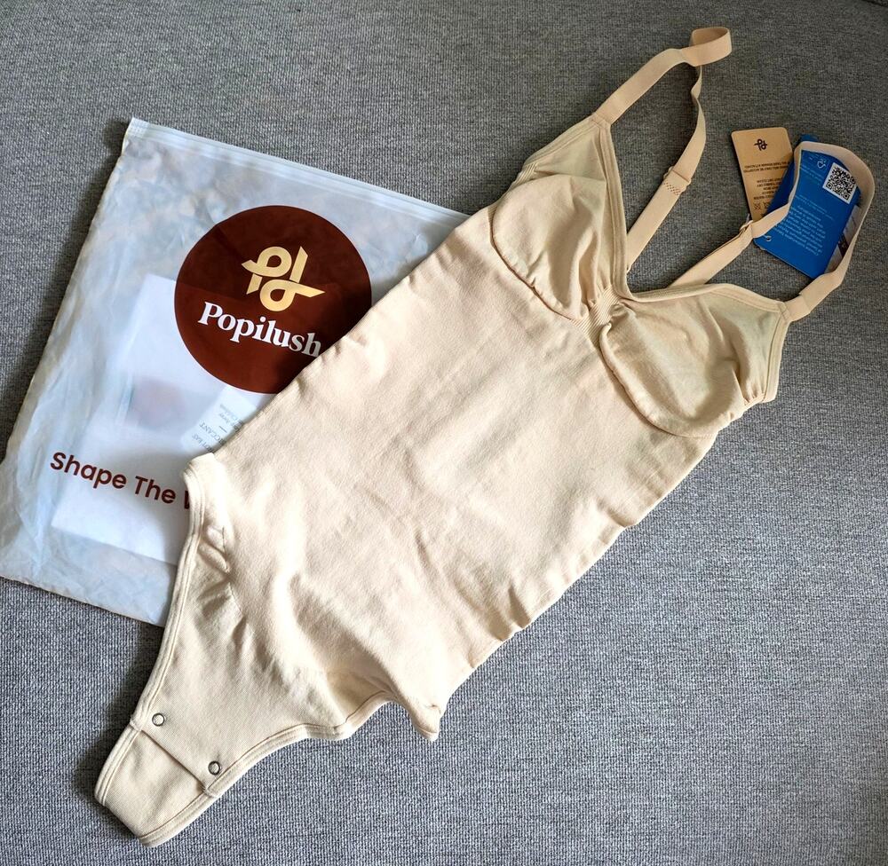 NWT Popilush scoop neck, snap bottom closure beige bodysuit sz XS